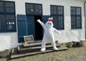 easter bunny on viðey island