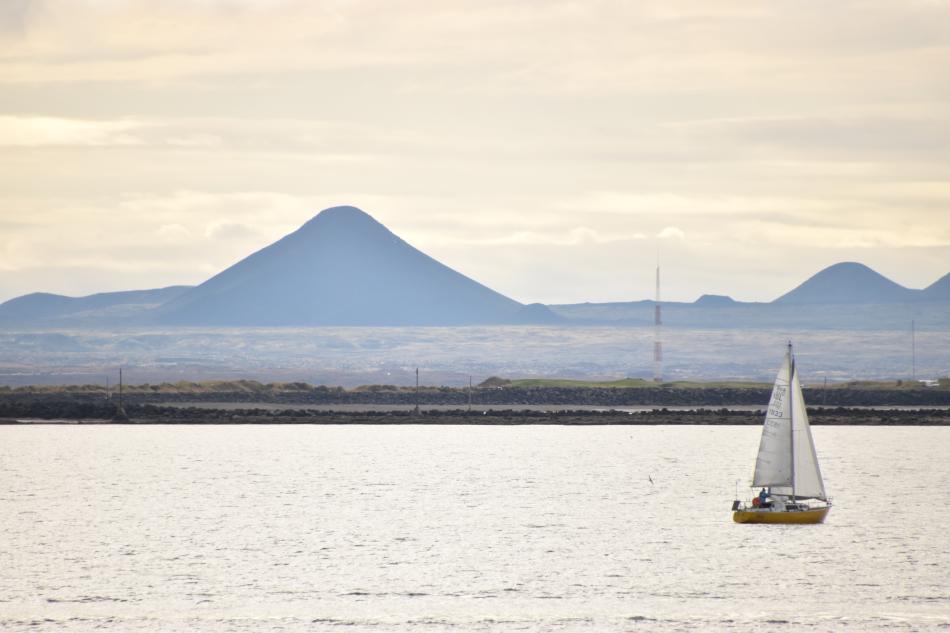 keilir mountain volcano sailboat