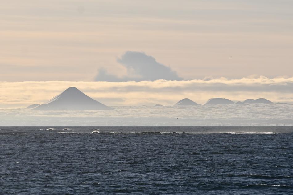 keilir mountain volcano