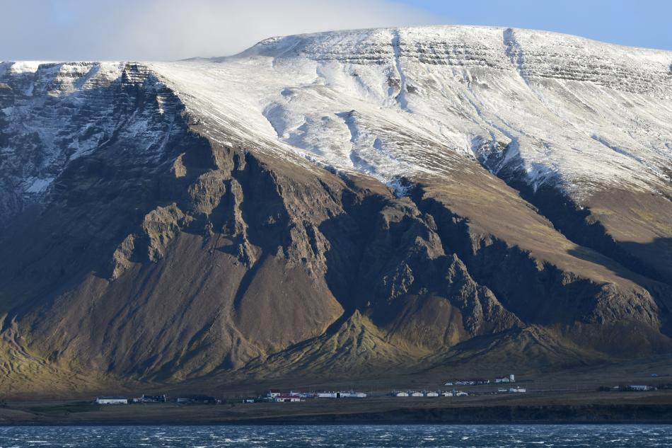 Mt. Esja getting ready for winter.